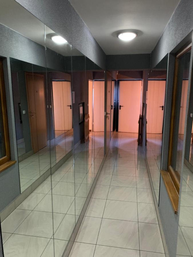 Pokoje Sunshine World Suites ザコパネ エクステリア 写真