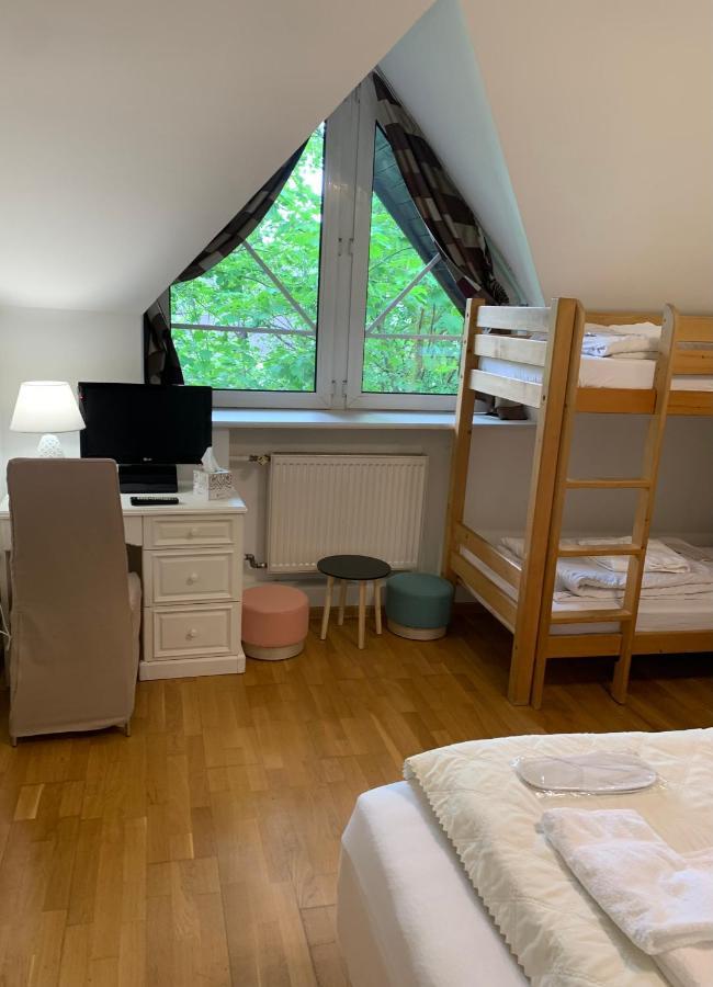 Pokoje Sunshine World Suites ザコパネ エクステリア 写真